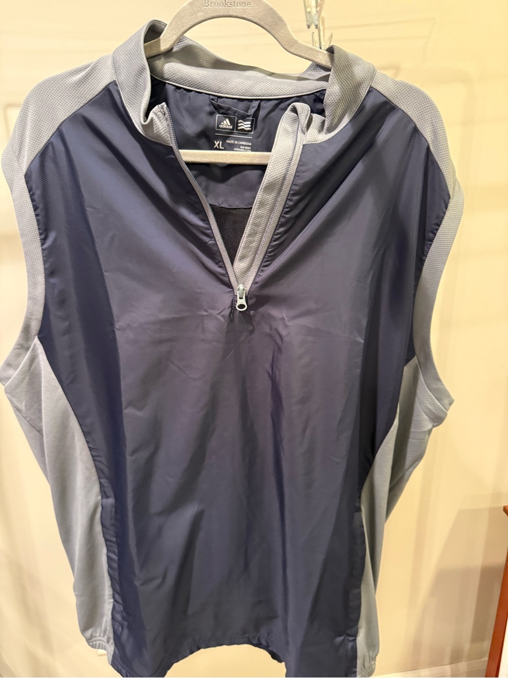 adidas Men’s Navy & Light Gray Sleeveless Wind Shirt